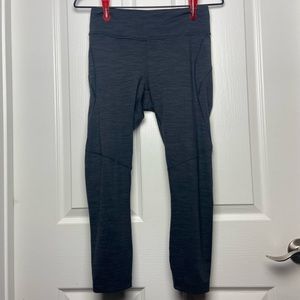 Outdoor Voices Heather Black/Gray Cropped Leggings Size M